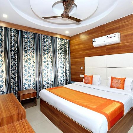 Oyo 8622 Hotel Grand Inn Chandīgarh Extérieur photo