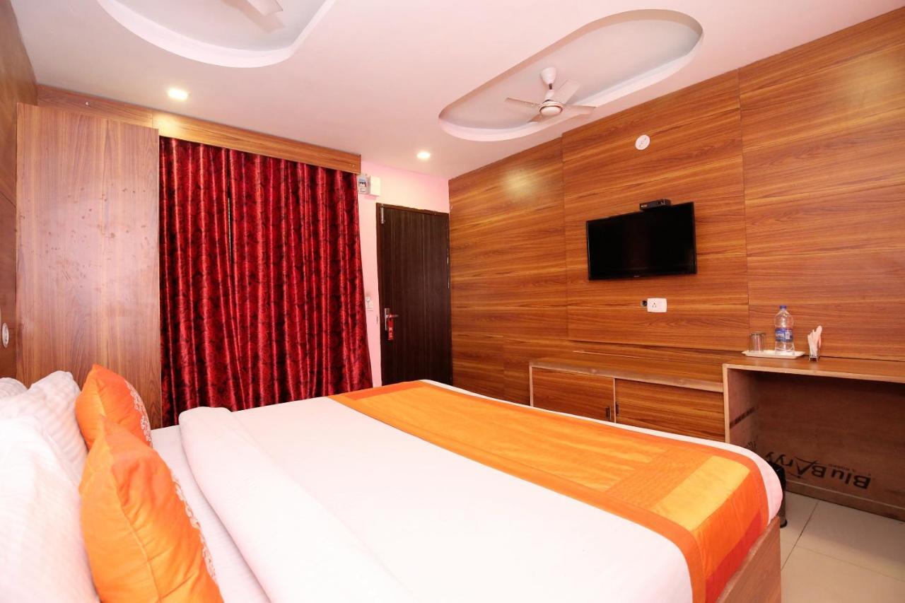 Oyo 8622 Hotel Grand Inn Chandīgarh Extérieur photo