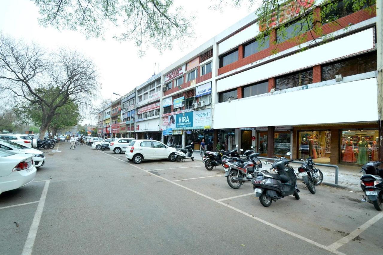 Oyo 8622 Hotel Grand Inn Chandīgarh Extérieur photo