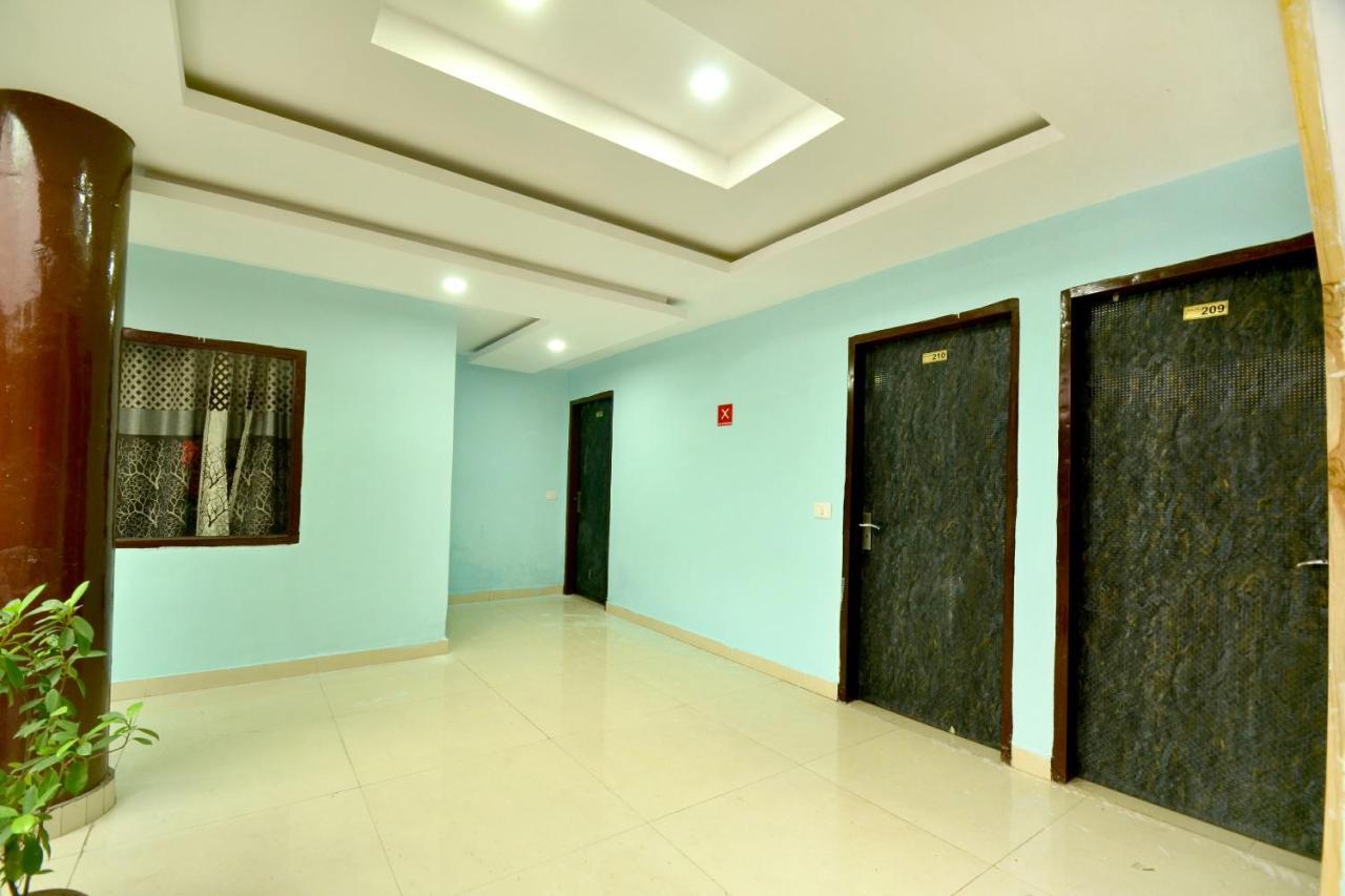 Oyo 8622 Hotel Grand Inn Chandīgarh Extérieur photo